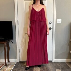 Elegant Burgundy Maxi Dress